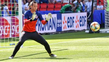 FOOTBALL - FIFA WOMEN&#039;S WORLD CUP FRANCE 2019 - GROUP F - USA v CHILE
 
 Christiane Claudia Endler of Chile warms up before the FIFA Women&#039;s World Cup France 2019, Group F football match between USA and Chile on June 16, 2019 at Parc des Princes