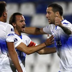 Católica renueva a uno de sus líderes: Aued sigue en el club