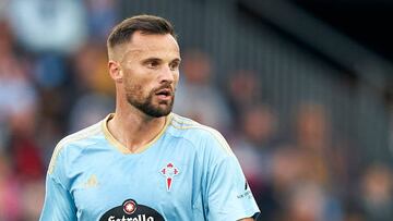 Haris Seferovic durante el partido contra el Atl¨¦tico de Madrid.