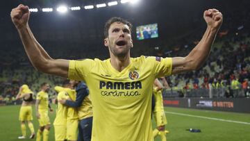 26/05/21 PARTIDO FINAL EUROPA LEAGUE 2021
 ESTADIO ARENA GDANSK
 VILLARREAL CF - MANCHESTER UNITED
 ALEGRIA CELEBRACION CAMPEONES 
 PEDRAZA