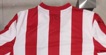 Filtran camiseta retro que celebraría los 115 años de Chivas