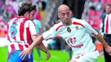 <b>ENFADO. </b>A Borja Valero no le gusta lo que está pasando.