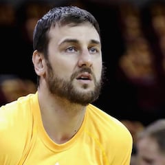 Former NBA champion calls for ‘public hanging’ of Sydney shooters