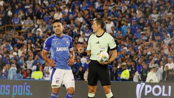 Millonarios F.C Radamel Falcao Garcia (L) reacts to the referee Andres Rojas (R) during the BetPlay Dimayor league semi-final match between Independiente Santa Fe and Millonarios F.C at El Campin Stadium in Bogota, Colombia, June 19, 2025. (Photo by: Jorge Londono/Long Visual Press/Universal Images Group via Getty Images)