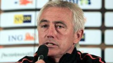 Van Marwijk tiene respeto a España
