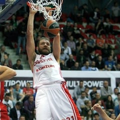 El Baloncesto Sevilla ficha al pívot croata Luka Zoric