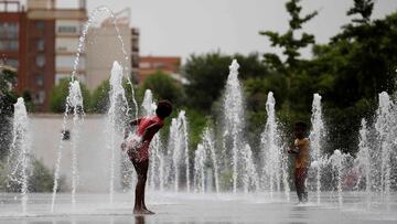 ?Cu¨¢les son los s¨ªntomas de un golpe de calor, cu¨¢nto duran los efectos y qu¨¦ hacer si te da uno?