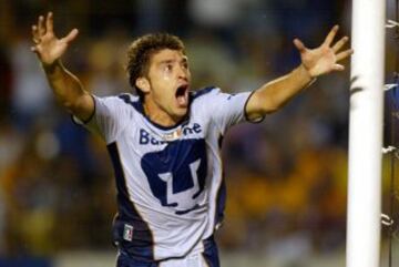 Jugó con Pumas del Apertura 2004 al Clausura 2005