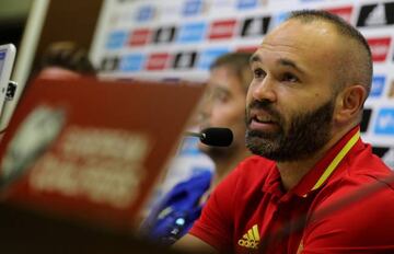 Football Soccer - 2018 World Cup Qualification - Europe - Spain news conference - Las Rozas, Spain - September 1, 2017 Spain's Andres Iniesta attends a news conference.