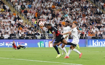 Larin se impone a Tchouameni y Lucas Vzquez en la semifinal de la Supercopa de Espa?a.