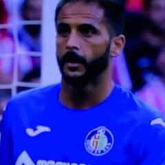 Sergio Mora "redebuta" en Primera quince años después