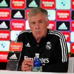 Ancelotti lo confirma: Casemiro quiere irse y no habrá sustituto