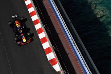 Ricciardo consigue la pole en Montecarlo