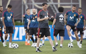 El primer entrenamiento de Hierro con España en imágenes