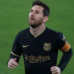 Messi needs to shine against Ronaldo