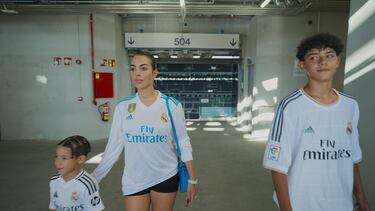 Primeras imágenes de ‘Soy Georgina 3’: desde su desfile en París al fichaje de Cristiano por el Al Nassr