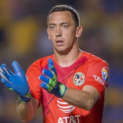 Agustín Marchesín termina entrenamiento del América con molestias