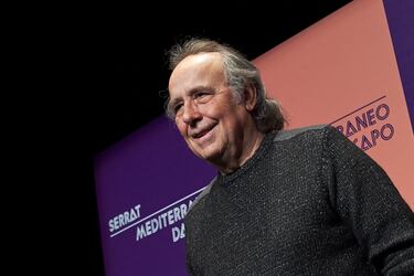 En noviembre de 2004, el músico fue operado de un cáncer de vejiga. En 2010, la enfermedad volvió y le tuvieron que retirar un nódulo encontrado en un control rutinario en uno de sus pulmones. Serrat confesó que en 2013 volvió a enfrentar al cáncer por tercera vez.