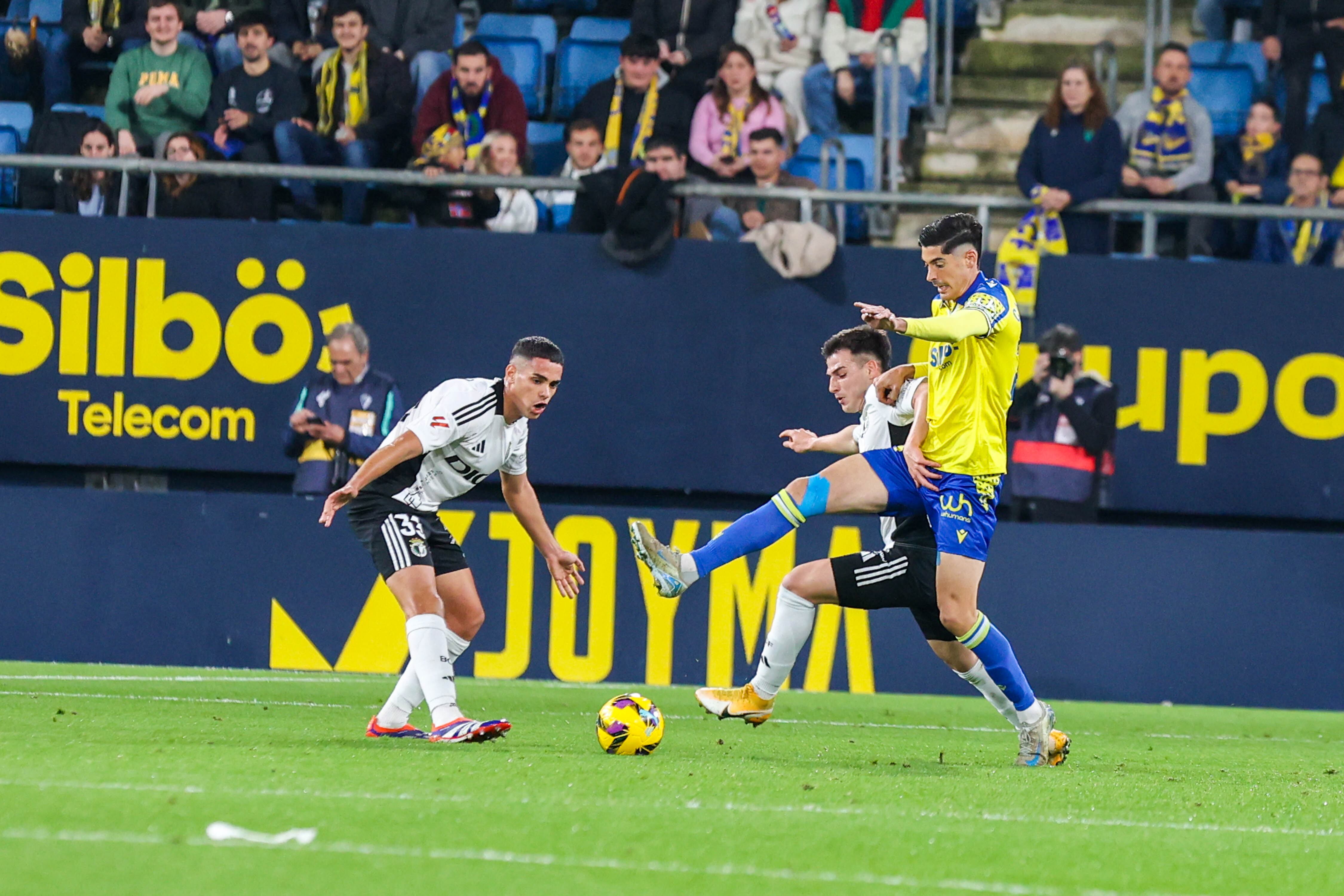 19/12/24 PARTIDO SEGUNDA DIVISION  CADIZ - BURGOS