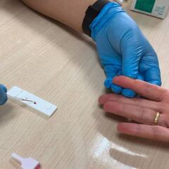 Test serológico de COVID: diferencias con el PCR, precio, fiabilidad y cuánto tardan los resultados