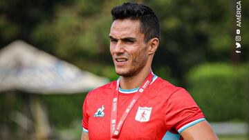 Lucas González en un entrenamiento de América de Cali.