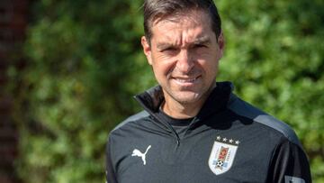 Diego Alonso: "Valverde juega bien en todos lados; desparrama f¨²tbol cuando toca el bal¨®n"