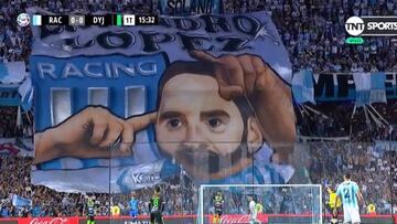 Espectacular homenaje de la gente de Racing a Licha López