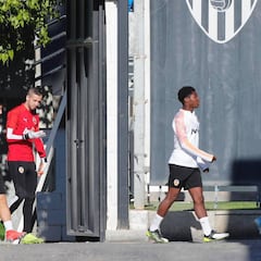 Celades, pendiente de las pruebas a Coquelin y Rodrigo