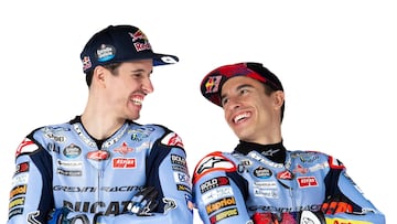 Álex y Marc Márquez, como pilotos del equipo Gresini de MotoGP.