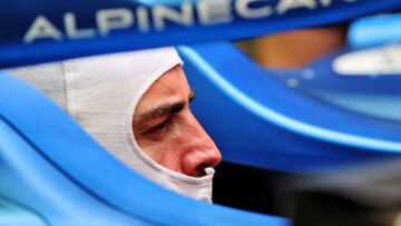 Fernando Alonso (ESP) Alpine F1 Team A521.
 Bahrain Grand Prix.