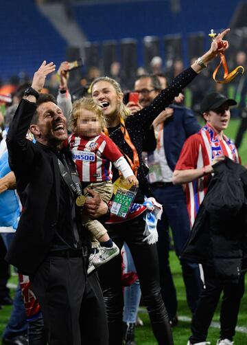 Diego Simeone y su familia.