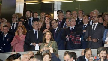 Florentino Pérez y Bartomeu, en el palco del Bernabéu.