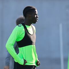 Assane Diao pide paso