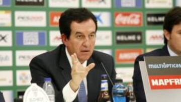 Anguix anuncia que el Elche acudirá a la Justicia Ordinaria