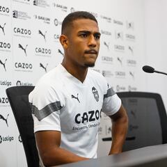 Samu Lino: “No he hablado con el Cholo”