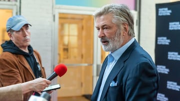 En medio de la investigaci&oacute;n en curso sobre la muerte de Halyna Hutchins, Alec Baldwin ha hablado sobre lo sucedido por primera vez frente a la c&aacute;mara.