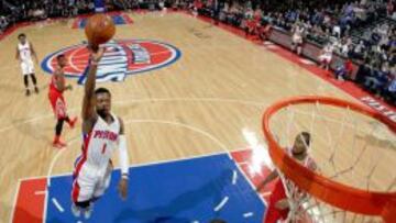 Drummond (24+13) se aprovecha del desbarajuste de los Rockets