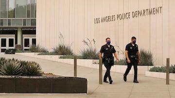 Dos policías de Los Ángeles fueron despedidos tras ignorar un robo en curso y, en cambio, tratar de atrapar a un Snorlax en Pokémon Go. Aquí los detalles.