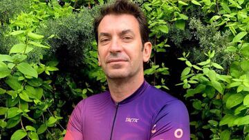 Arturo Valls es un gran aficionado a la biclicleta.