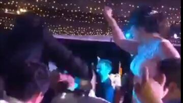 Boda con himno del América