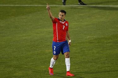 Los 6 jugadores chilenos con más triunfos en Copa América