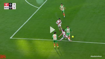 El arbitraje en La Cartuja indigna al Rayo otra vez