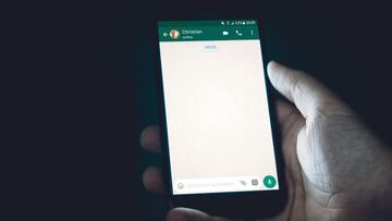 WhatsApp se actualiza para que puedas enviar hasta 100 fotos a la vez y más sorpresas