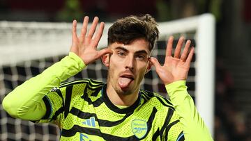 Arsenal's German midfielder #29 Kai Havertz celebrates after scoring his team first goal during the English Premier League football match between Brentford and Arsenal at the Gtech Community Stadium in London on November 25, 2023. (Photo by Adrian DENNIS / AFP) / RESTRICTED TO EDITORIAL USE. No use with unauthorized audio, video, data, fixture lists, club/league logos or 'live' services. Online in-match use limited to 120 images. An additional 40 images may be used in extra time. No video emulation. Social media in-match use limited to 120 images. An additional 40 images may be used in extra time. No use in betting publications, games or single club/league/player publications. /