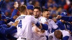 Los Royals superaron por 5-4 a los Mets en el juego 1 de la Serie Mundial.