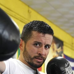 Rubén Nieto inicia su camino hacia el cinturón mundial