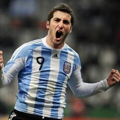 "La presión de la selección es tres veces más que en los clubes"