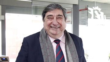 Lendoiro entrando a la RFEF.