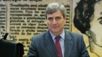 Cardenal: "Lo de las bengalas tendrá una respuesta a la altura"