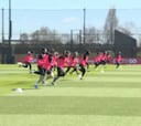 El Liverpool de Klopp entrena antes de viajar a Madrid